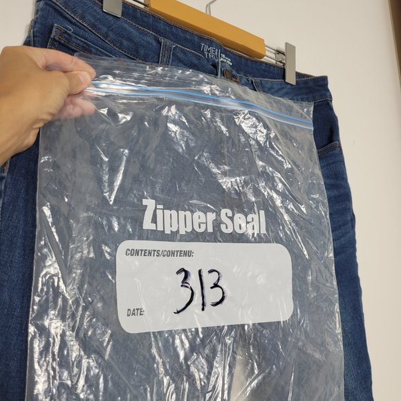 Time and Tru Denim Blue Jeans High Rise Skinny Slim Womens Plus Size 16 Petite - Picture 12 of 12